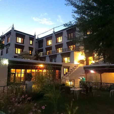 Lharimo Hotel Leh - Ladakh Екстер'єр фото