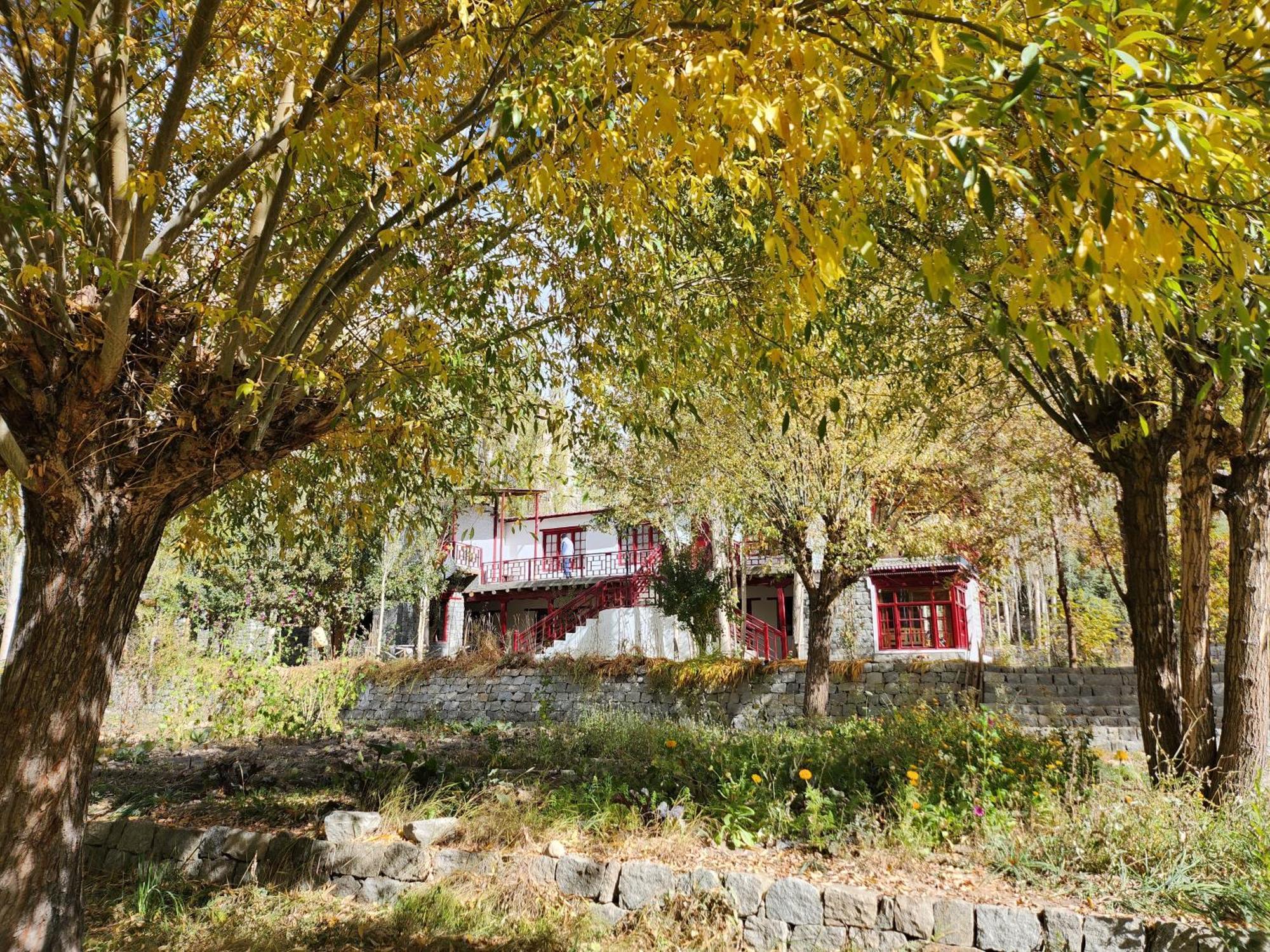 Lharimo Hotel Leh - Ladakh Екстер'єр фото