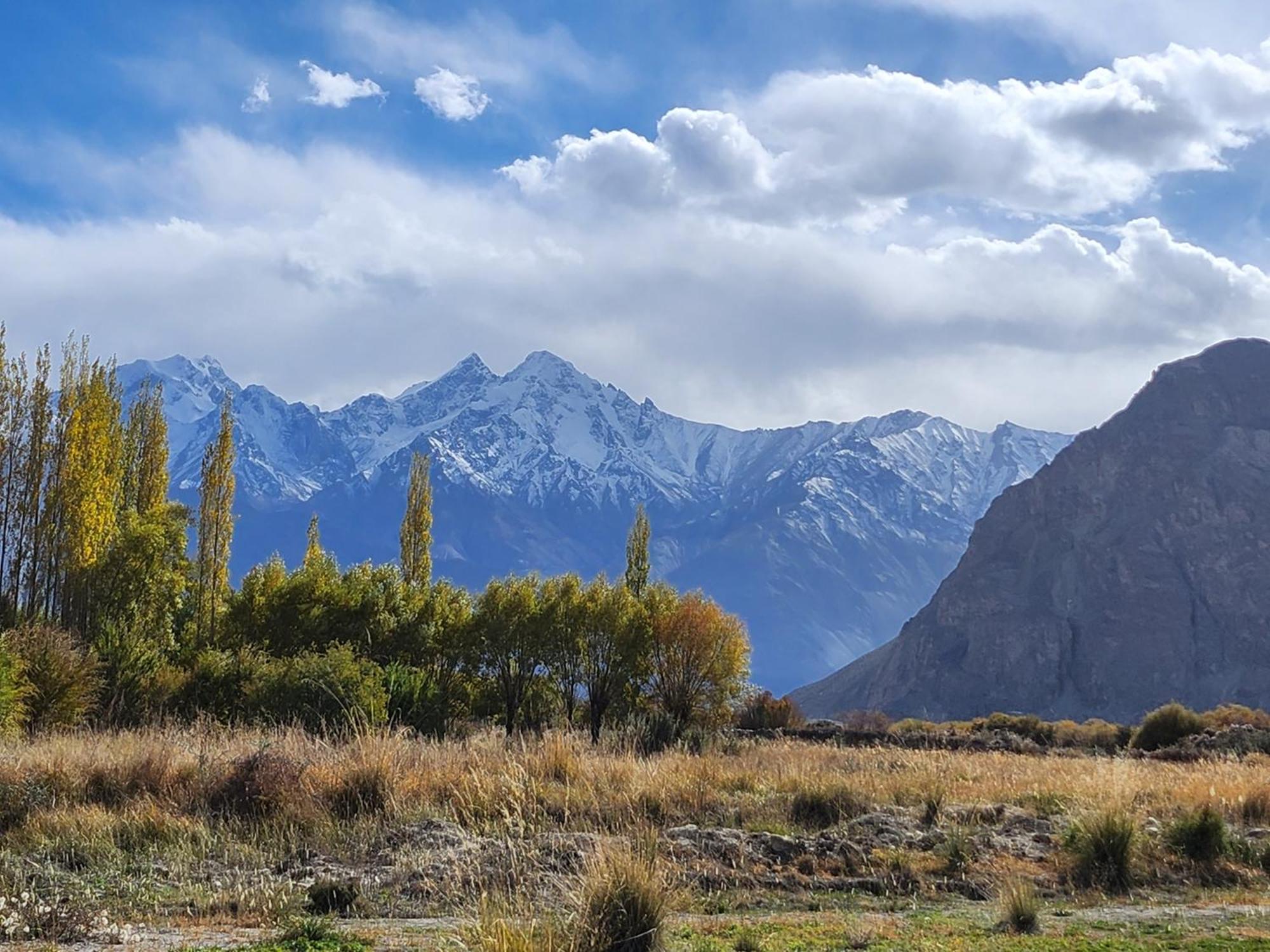 Lharimo Hotel Leh - Ladakh Екстер'єр фото